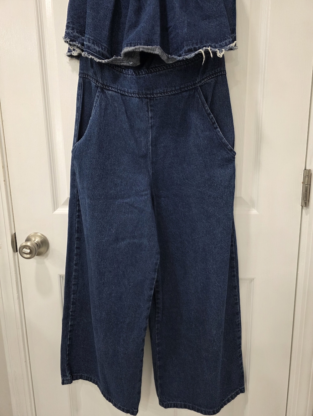 Anthropologie Hei Hei Strapless Tiered Cropped Wide-Leg Denim Jumpsuit Size XS - Picture 6 of 15